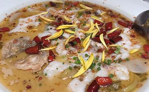 ������R�~