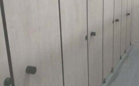 媽媽喊我上廁所作文