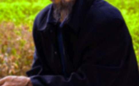 關(guān)于樂于助人的大叔作文700字