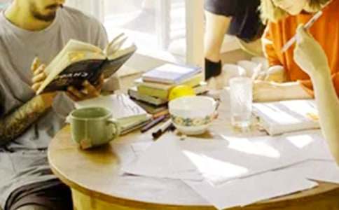 大學(xué)生村官個人先進(jìn)事跡(精選8篇)