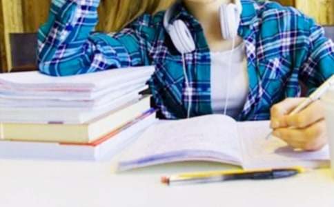 第十五屆漢語橋世界大學(xué)生中文比賽試題及答案