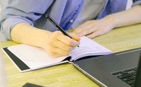 ����Ʒ���x��е����ąR��8ƪ