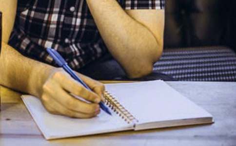 ����Ʒ���x��е����ąR��5ƪ