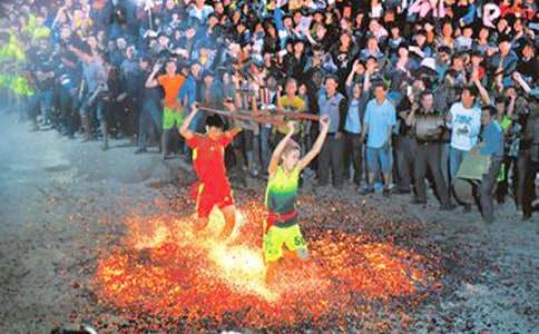 �L�����T����