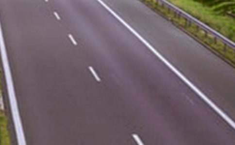 ��·�ϵ�ʯ�^ͯԒ����