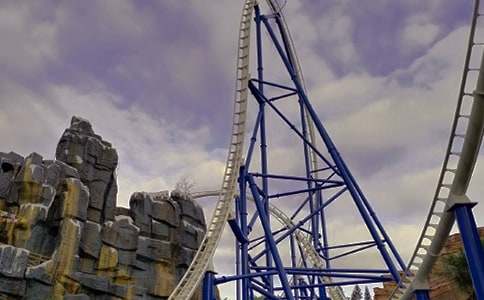 坐過(guò)山車(chē)初一作文700字