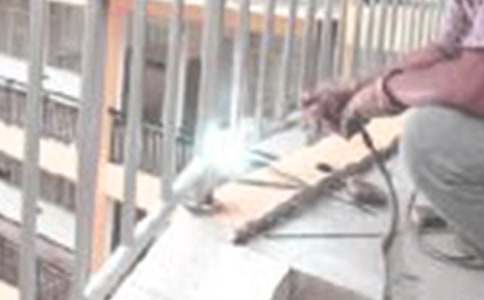 ��ͨ�á����ӌ�(sh��)Ӗ(x��n)�ĵ��w��