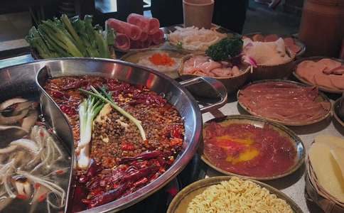 火鍋店對(duì)聯(lián)