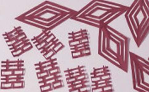 �����A��������ˇ�g(sh��)����300����ƪ