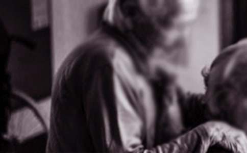 助人為樂作文:幫助敬老院老人