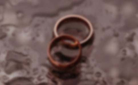 ˾���{�⮔���ˌ��x��f(xi��)�h�Й෴�چ�