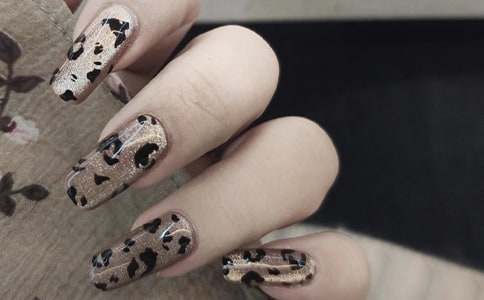 ���׺�����ͬ