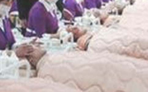 ���е����ݎ�����600��