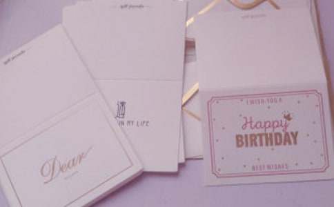 �������˽M֮�~�ӵ�����Ƭ��һ����