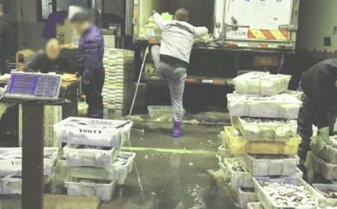 服裝批發(fā)買賣合同范本(通用11篇)