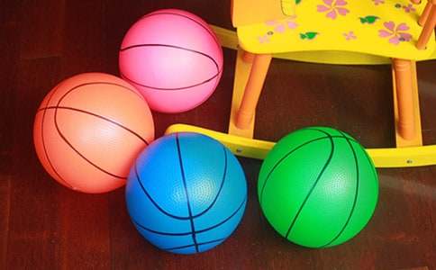 看圖寫話小猴撈皮球