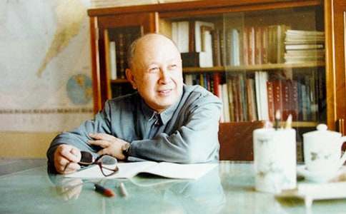 愛國科學(xué)家錢學(xué)森作文400字(精選25篇)