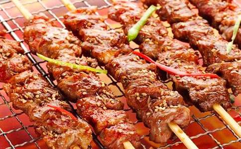 難忘的燒烤400字作文