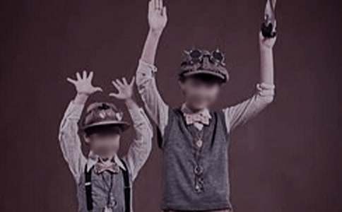 ��M�^������������