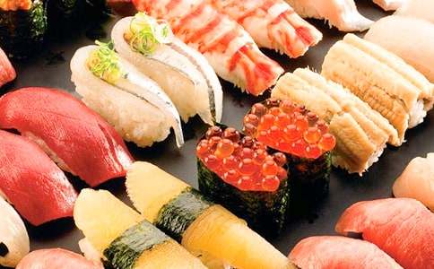 爸爸教我做壽司作文