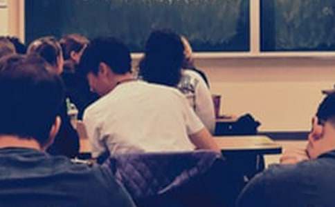 ���ģ�Īʹͬ��������