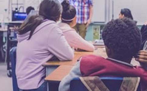 �ͽo���I(y��)ͬ���Ķ����R�~