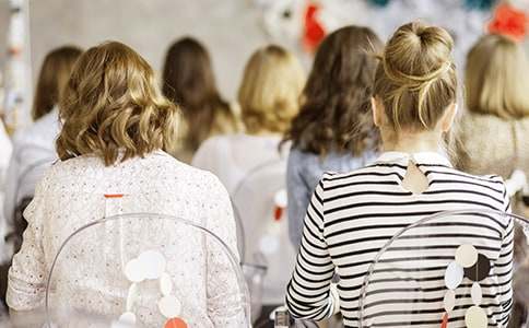 �и�Ӣ�Z(y��)���~ӛ����