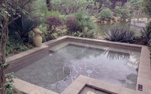 羅浮山泡溫泉作文