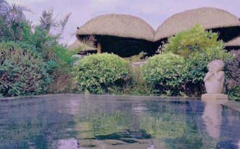 ��Ȫ֮������500��