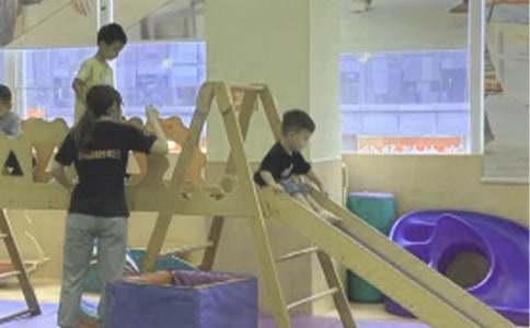 夏令營(yíng)之“雪”天狂歡小學(xué)生作文