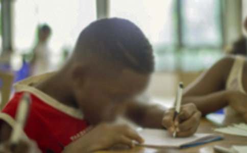 ���P(gu��n)С�W(xu��)��ͯԒ����400�օR��7ƪ