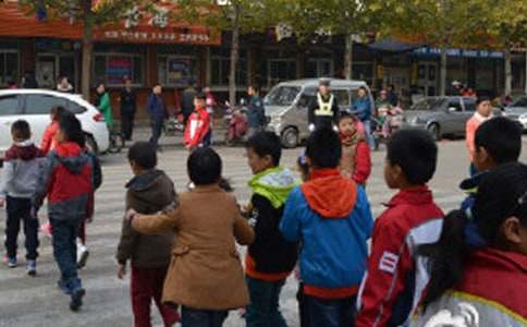 С�W(xu��)���^���(d��ng)������300��