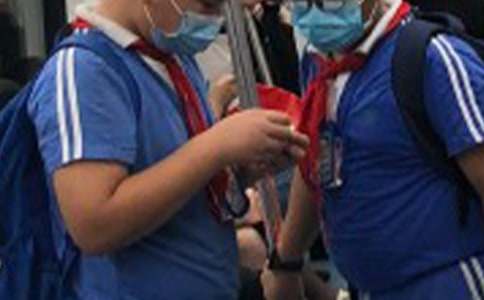 ���P(gu��n)С�W(xu��)����������400��4ƪ