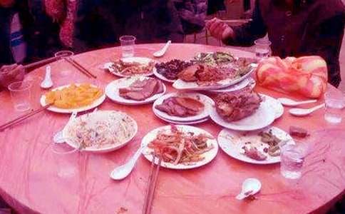 有關(guān)分別作文:天下沒有不散的宴席