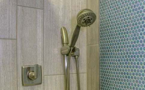 浴室的變遷小學(xué)五年級(jí)作文