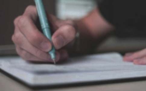 �ƴ���������600�֣�ͨ��10ƪ��